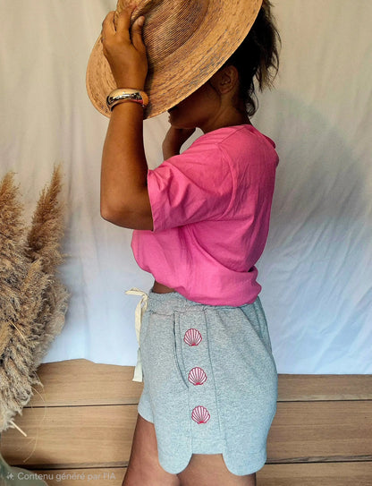 Vue de profil du short Candice gros brodé pour femme