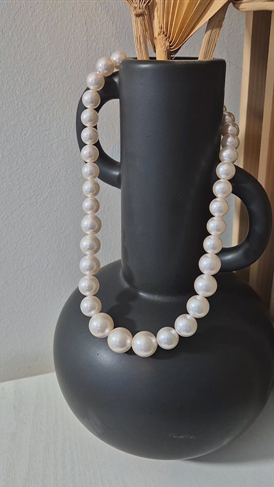 Collier Luna en perles nacrees