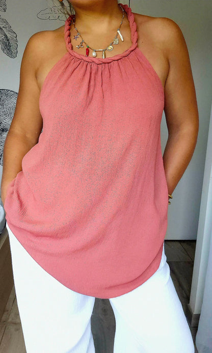 Top Sienna rose porté de face coupe fluide