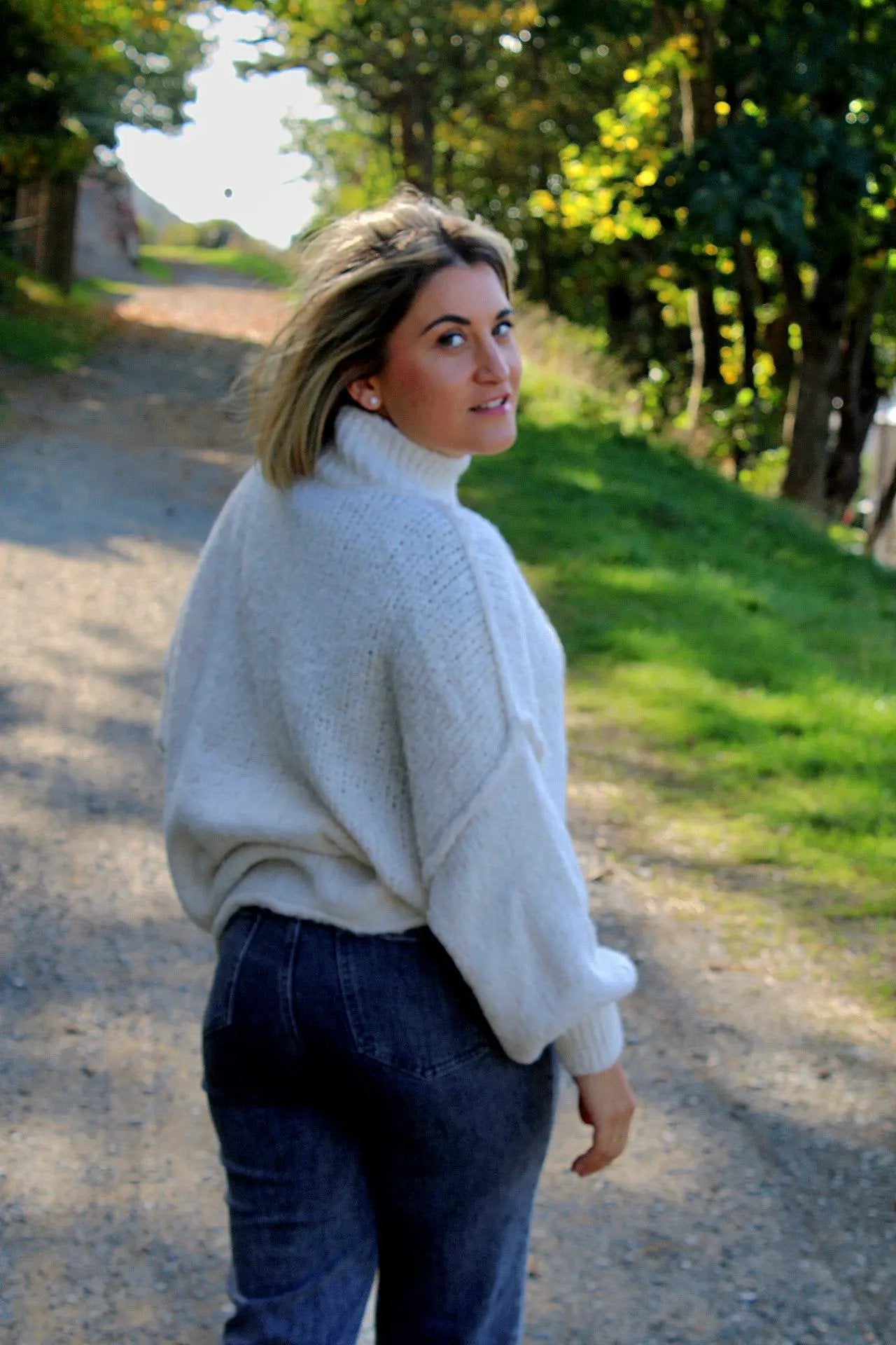 Pull Romy blanc – Coupe oversize, taille unique noden boutique